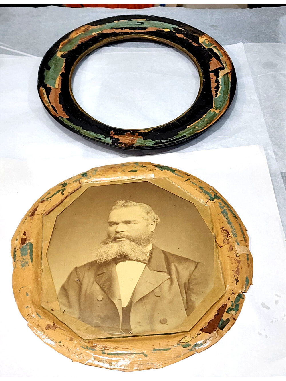 Antique 1880s Gutta Percha Round Frame Octagon Albumen Photo Victorian Man Beard
